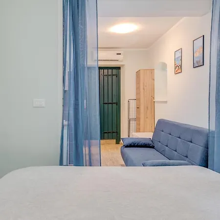 Apartament Old Town - Meri *