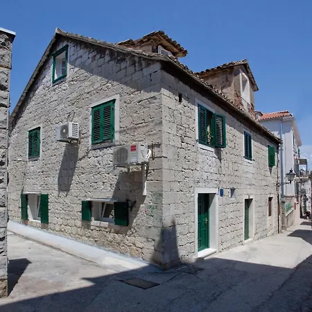 Old Town - Meri *